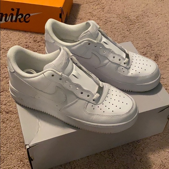 all white air force 1 on feet
